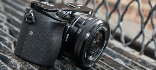 Illustration for article titled Sony a6000 Review: A Solid Mirrorless Camera That's a Small Step Up